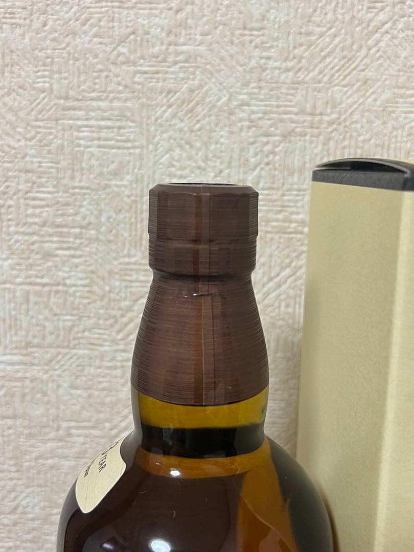 山崎 シングルモルトウイスキー 700ml 箱入り　100周年記念ラベ