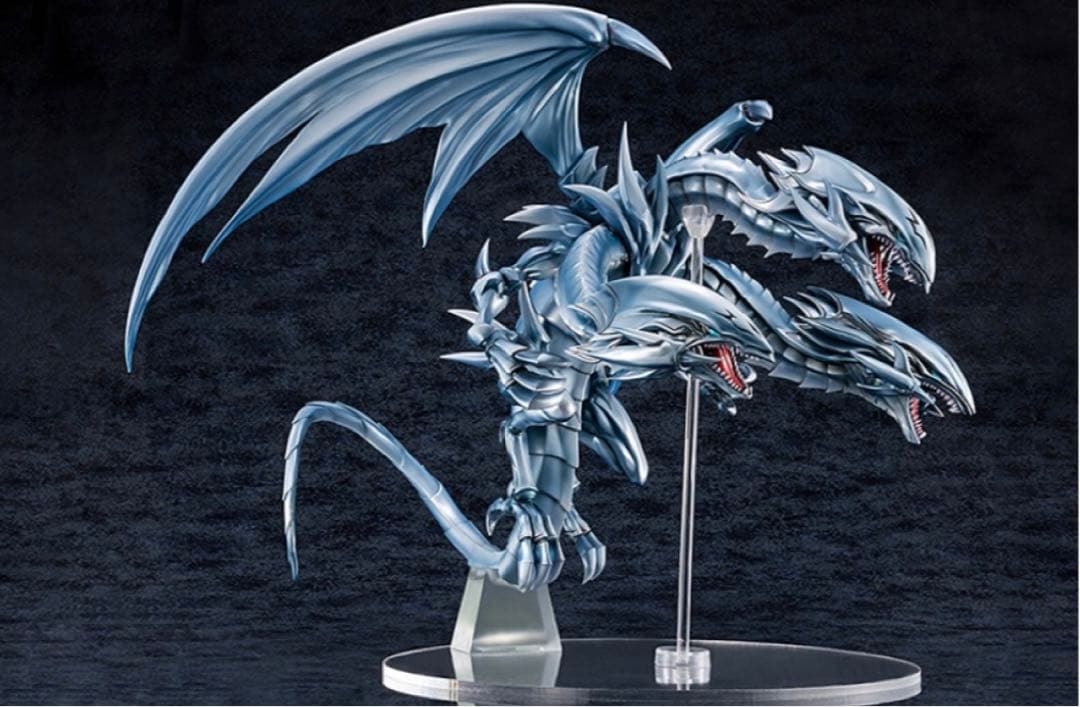 【新品・未開封】遊戯王 デュエルモンスターズ 青眼の究極竜 フィギュア あみあみ