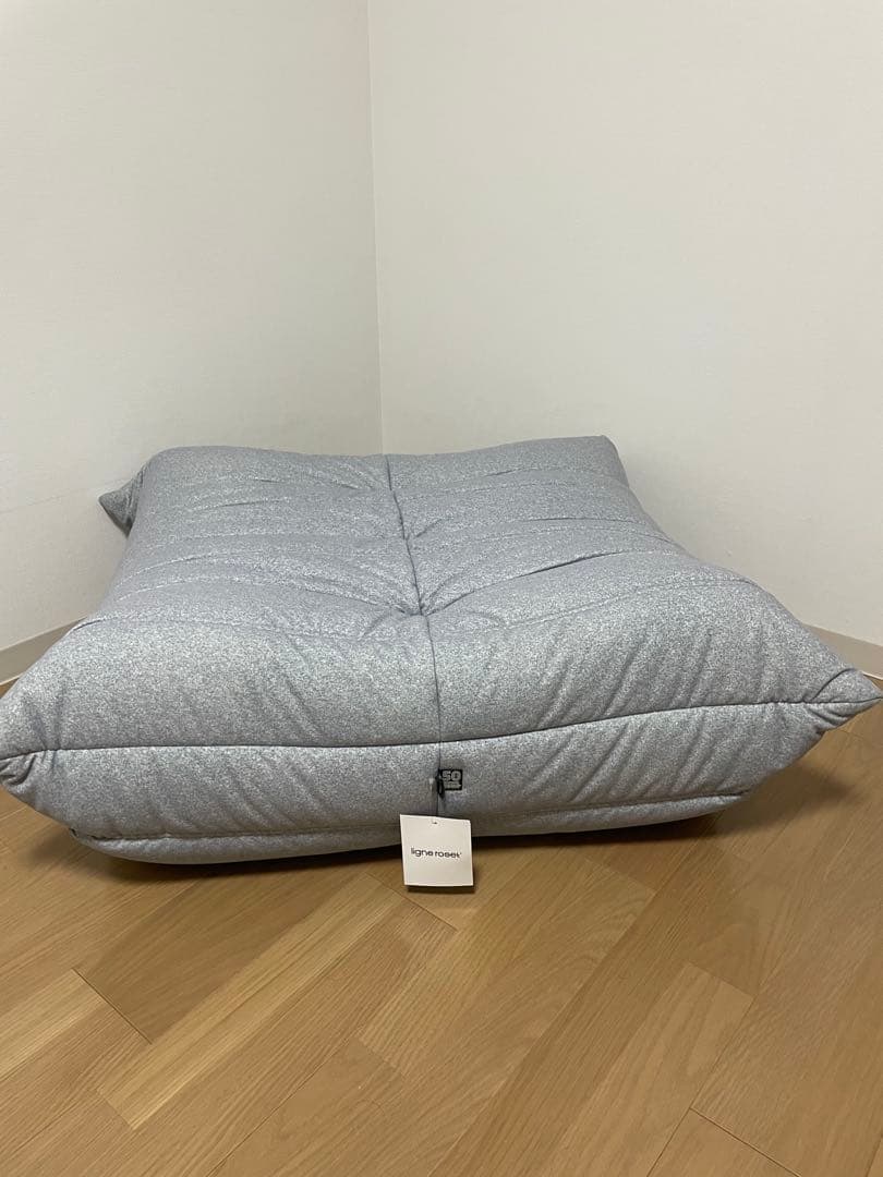 50周年限定生地 DENDENリーンロゼ トーゴ パフ ライトグレー