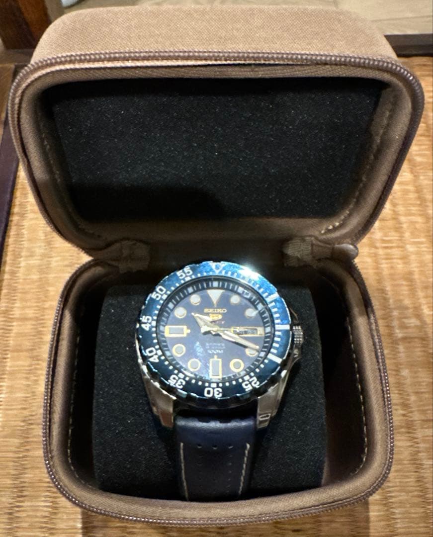 SEIKO 5 自動巻き ダイバーズウォッチ ネイビー