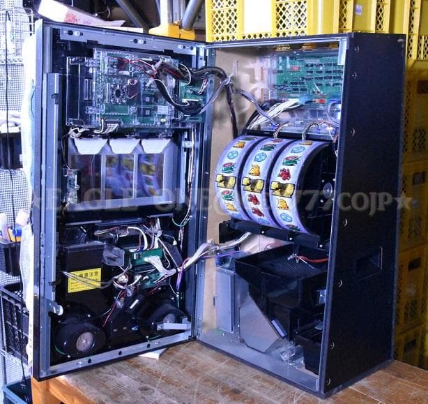 【入手困難】★パチスロ機動戦士ガンダム覚醒CB★ビスティ★名機★ジャンク★