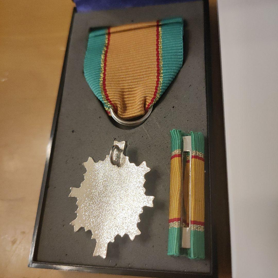 【激レア 極美品】第五級 防衛功労章 第14号賞詞 防衛記念章 最新タイプ 勲章