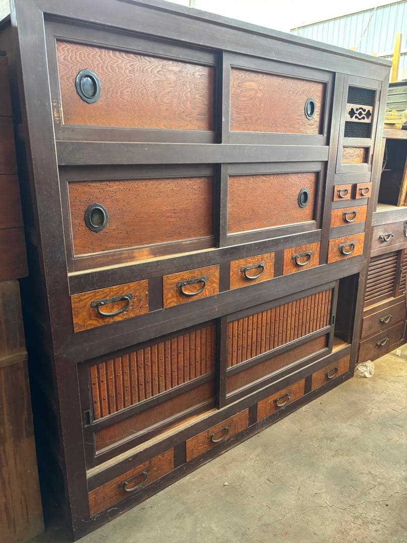 岐阜県揖斐郡池田町まで　水屋箪笥　176×174㎝　アンティーク　時代箪笥