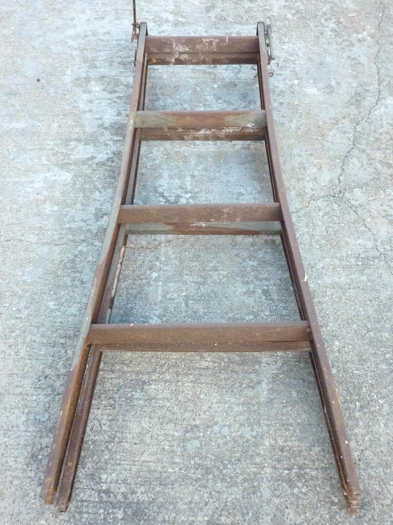 ヴィンテージ アイアン製ラダーA 脚立 インダストリアル 梯子 ディスプレイ台