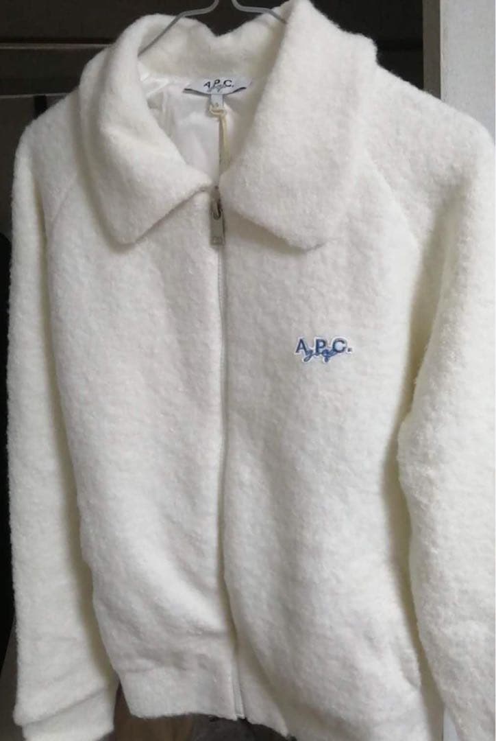 APCレディースジャケット　ボア　ジップアップ　Sサイズ　スピード発送