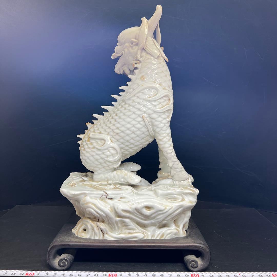 中国清時代　白磁キリン唐木台付　高さ約35㎝　東Y7-1211☆2Fトヒオ