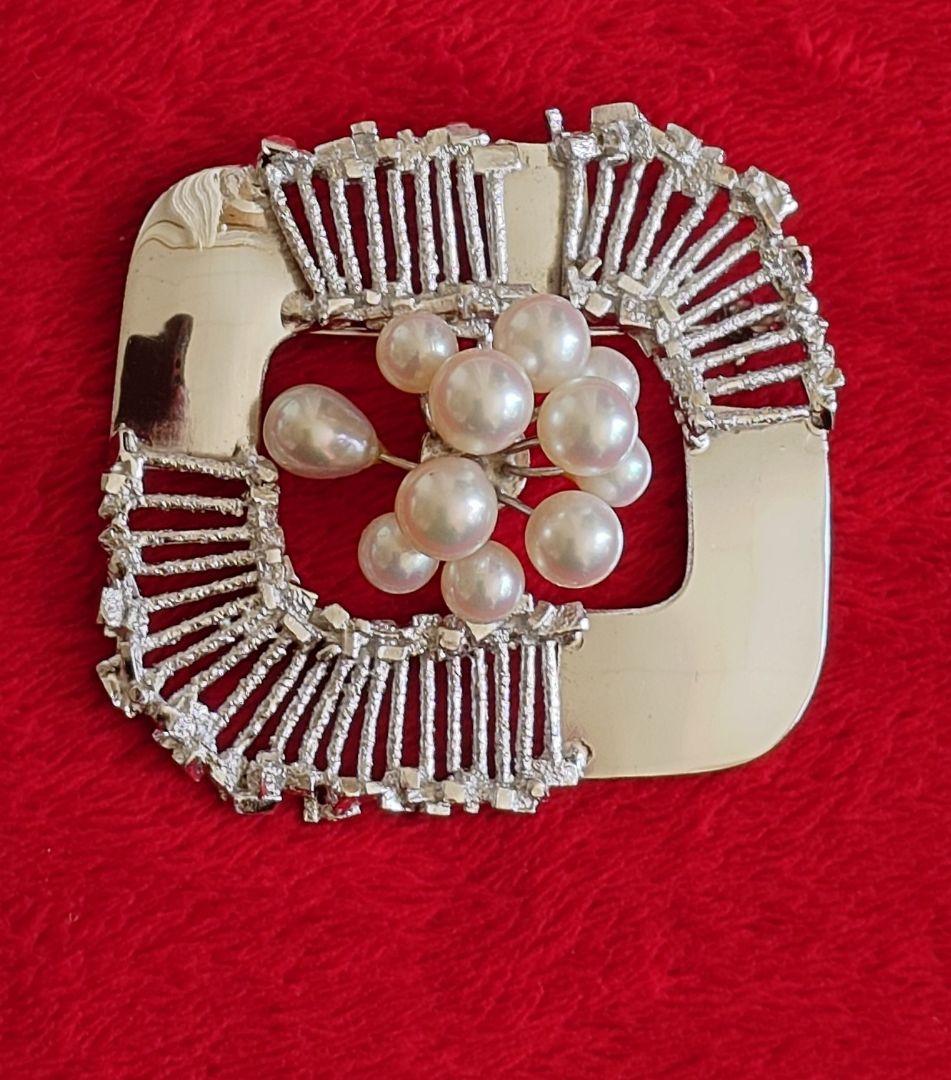 ブローチ シルバー製 アコヤ本真珠 銀細工アートフォルム C81＆857 676