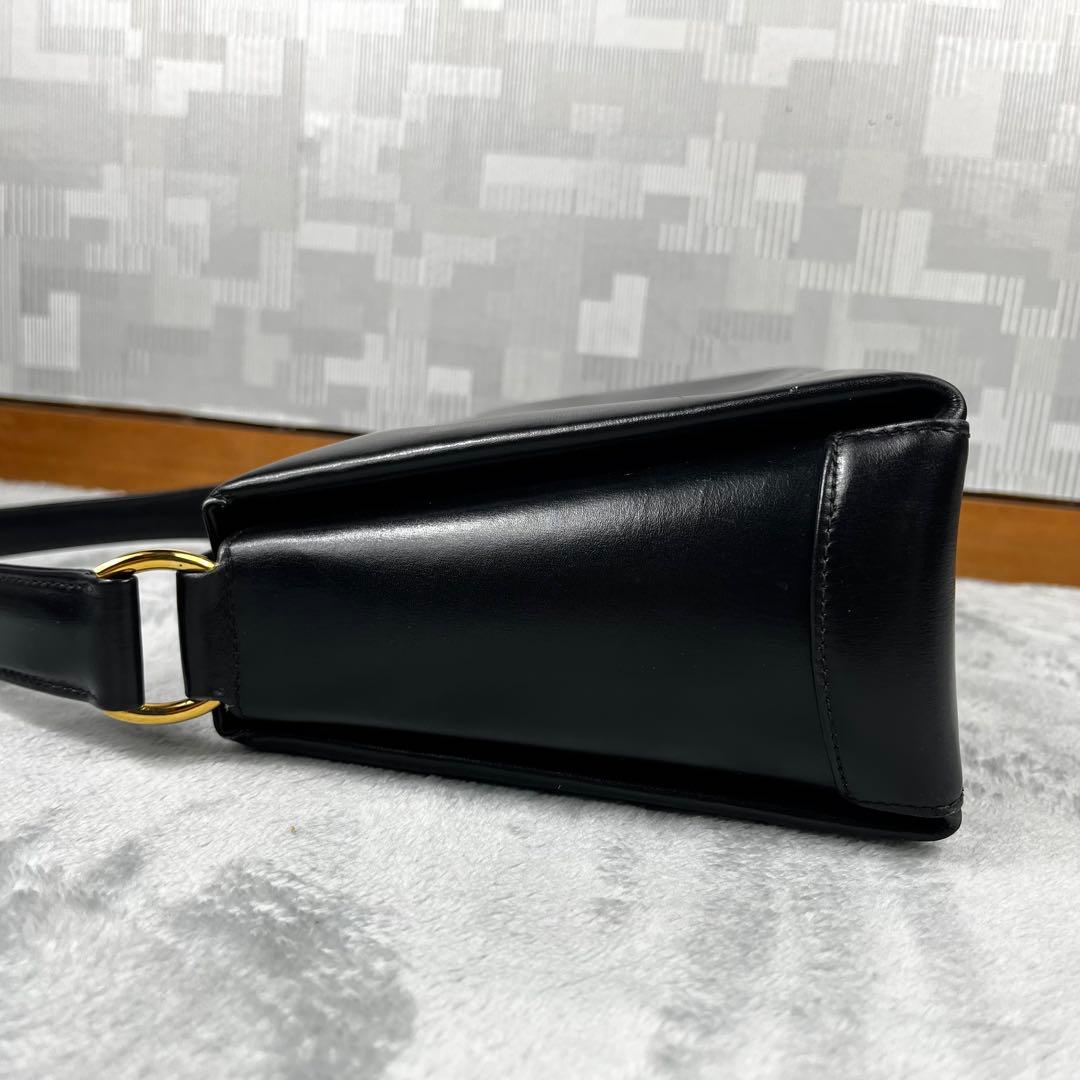 Gucci グッチ ワンショルダーバッグ カーフボックス レザー ブラック 黒