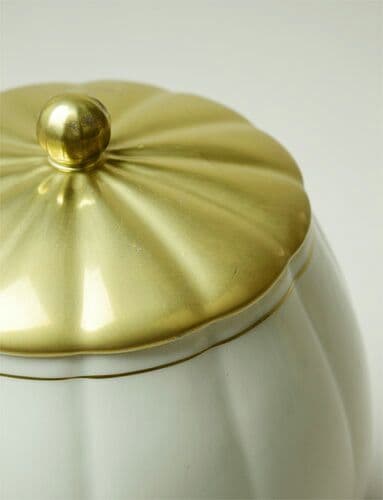 葬 骨壺 在庫処分品 陶芸作家 金彩桜花文壺 6寸 (y-3-6) 木箱無