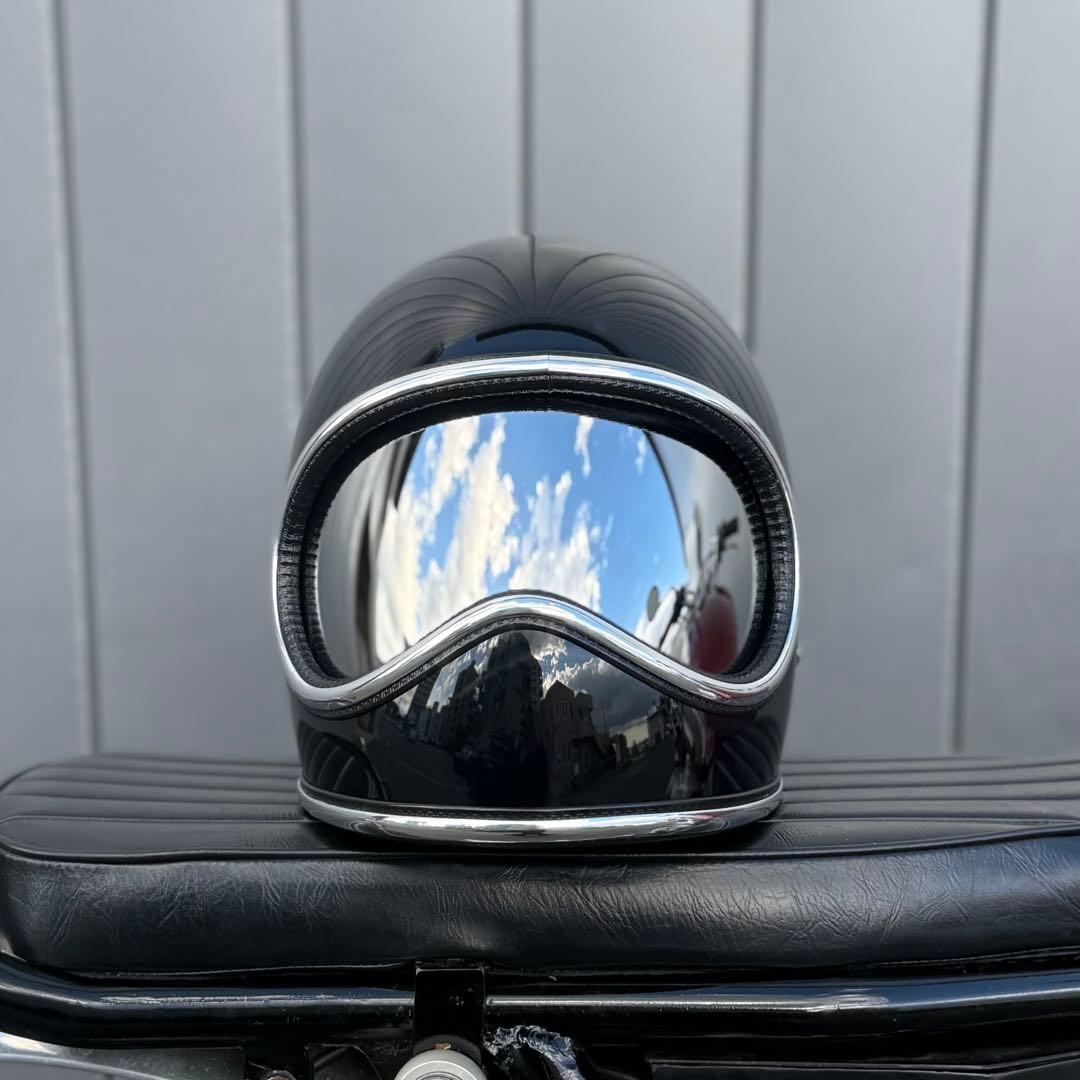 スペースヘルメット　OCEAN BEETLE TT&CO Nobudz バイク