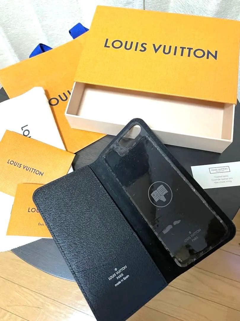 [美品]LOUIS VUITTONスマートフォンケース