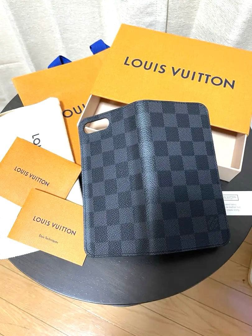 [美品]LOUIS VUITTONスマートフォンケース