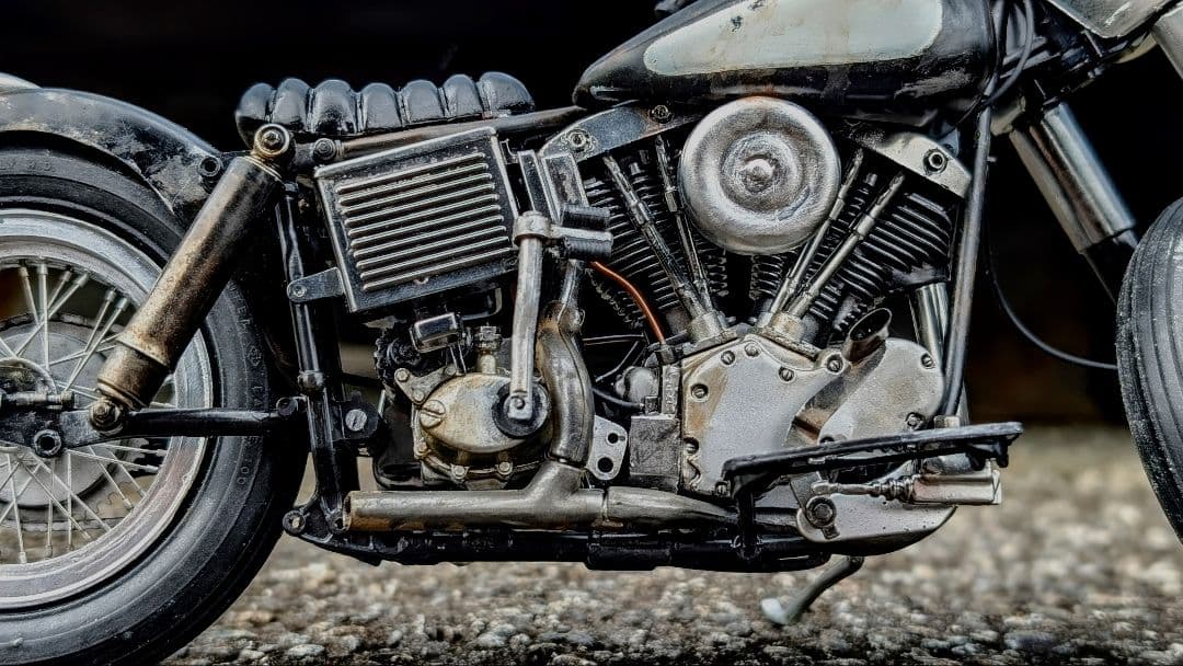 1969 HARLEY-DAVIDSON FLH 1/8 完成品