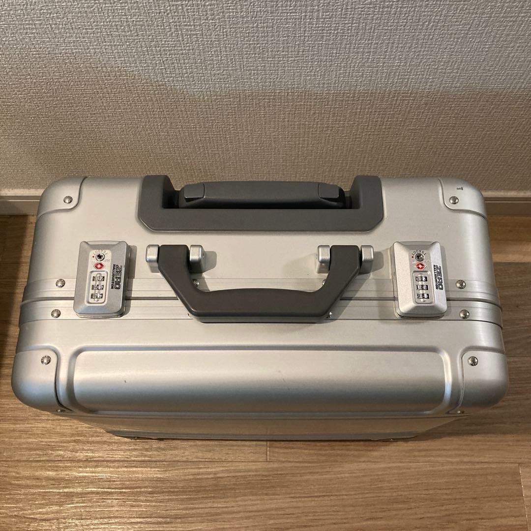 zerohalliburton Geo Aluminum 3.0 キャリーケース