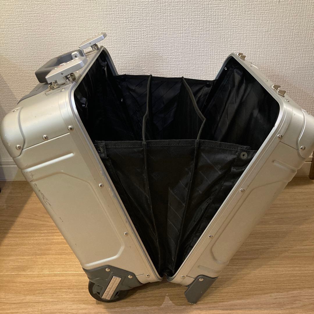 zerohalliburton Geo Aluminum 3.0 キャリーケース
