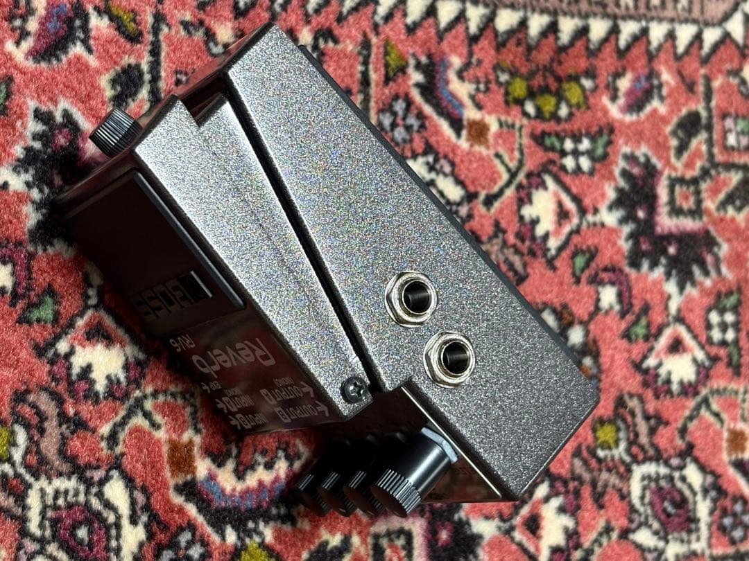 BOSS ボス Reverb RV-6 リバーブ　エフェクター
