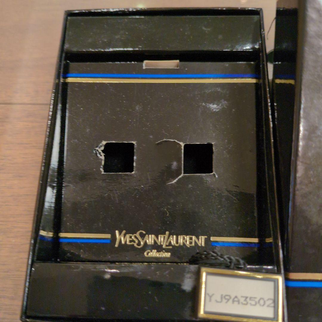 Yves Saint Laurent ハート型ブローチ