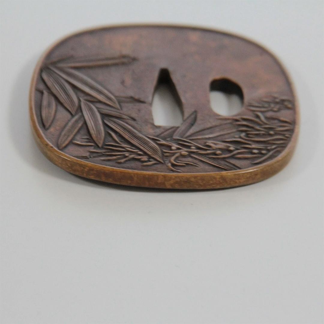 伊勢海老 鐔　刀鍔 日本刀 装具 刀装飾 つば 武具 ツバ