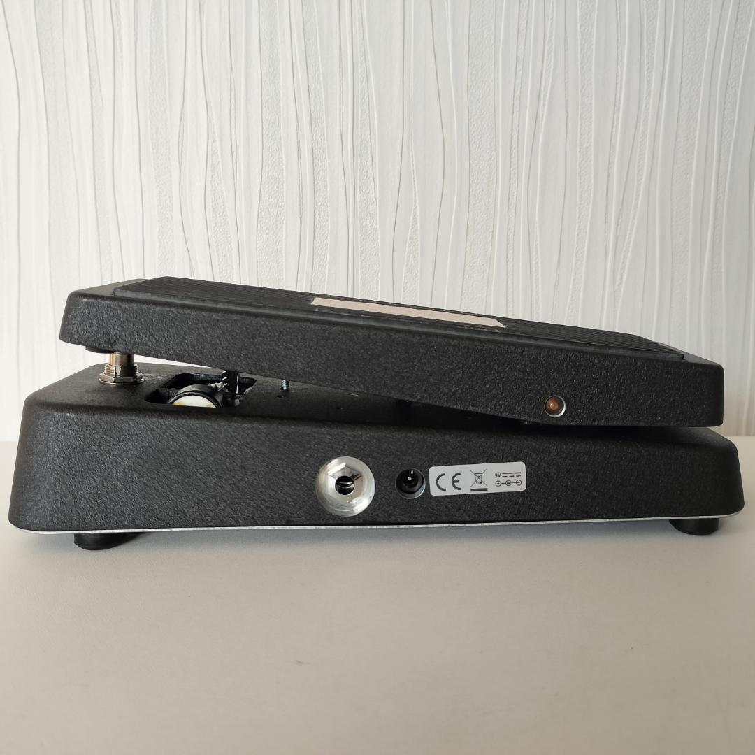 Jim Dunlop CRY BABY GCB-95（ワウ・ペダル）