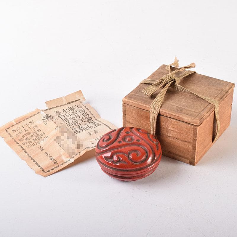 中国　堆朱　倶利雕　香合　時代箱付　M　R8563
