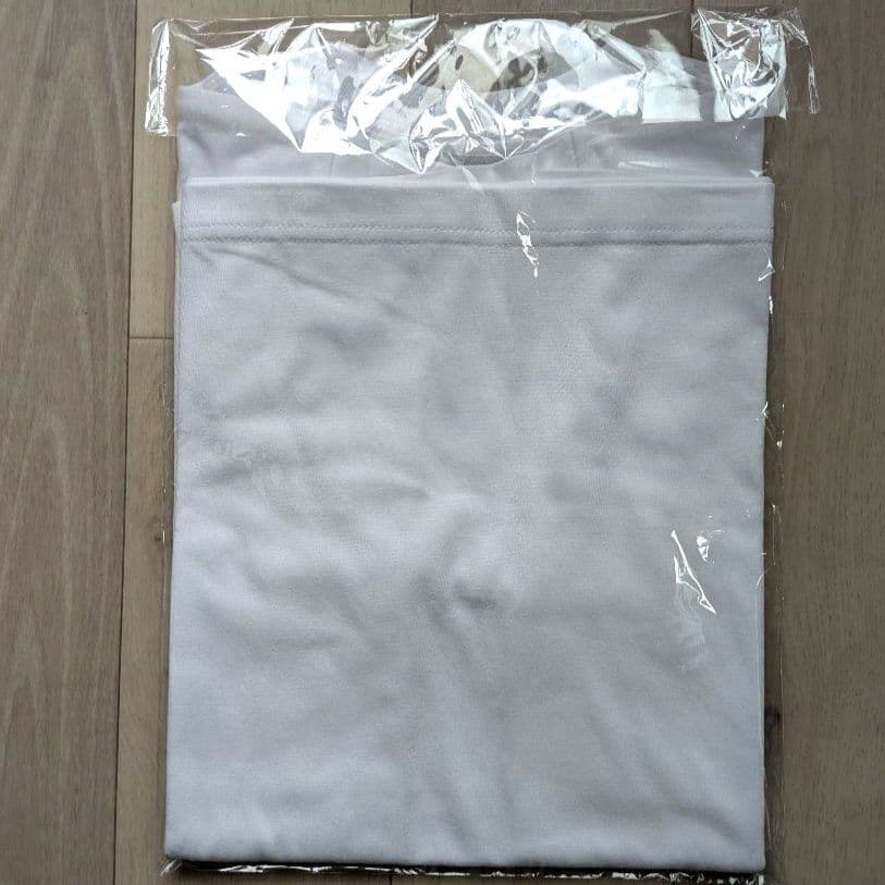 Signature Logo Different Tシャツ FANTASTICS