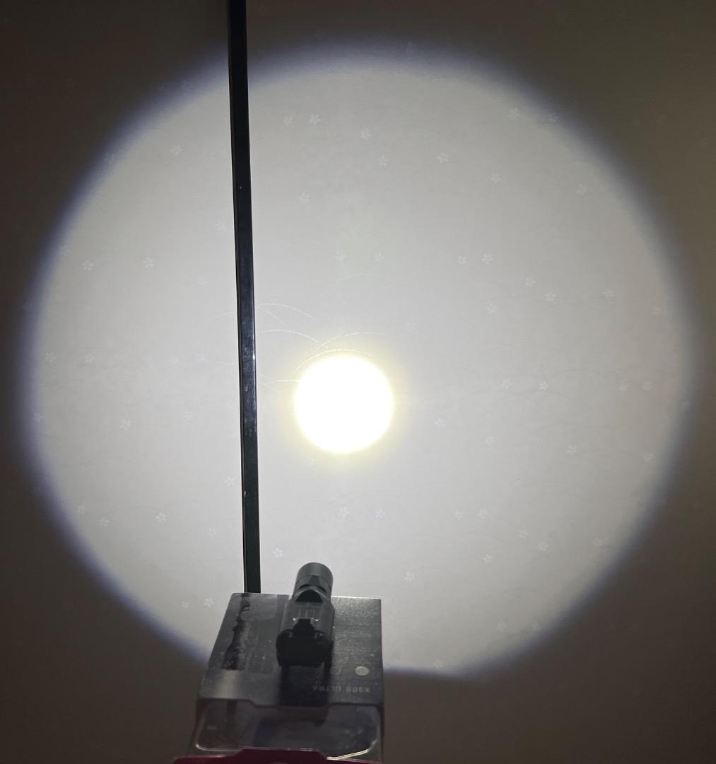 【実物】SUREFIRE X300 ULTRA LEDフラッシュライト