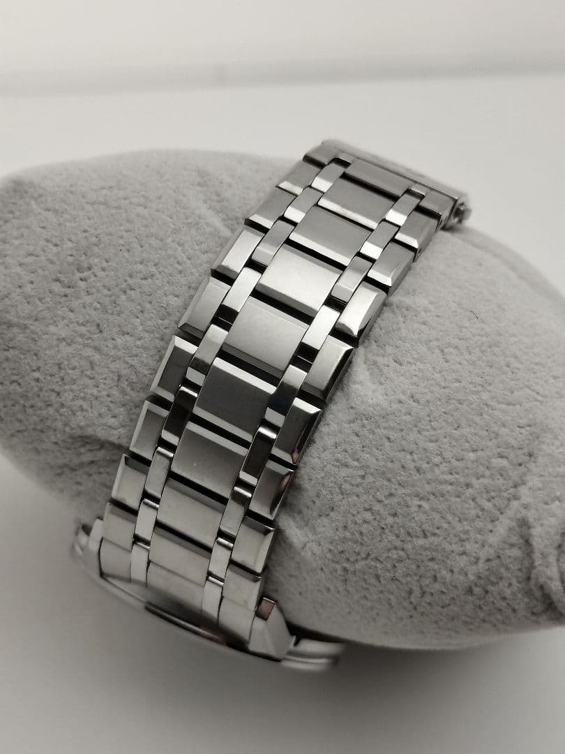 電池交換済み　薄型　シチズン　高級白蝶貝　エクシード　電波ソーラー　軽量チタン