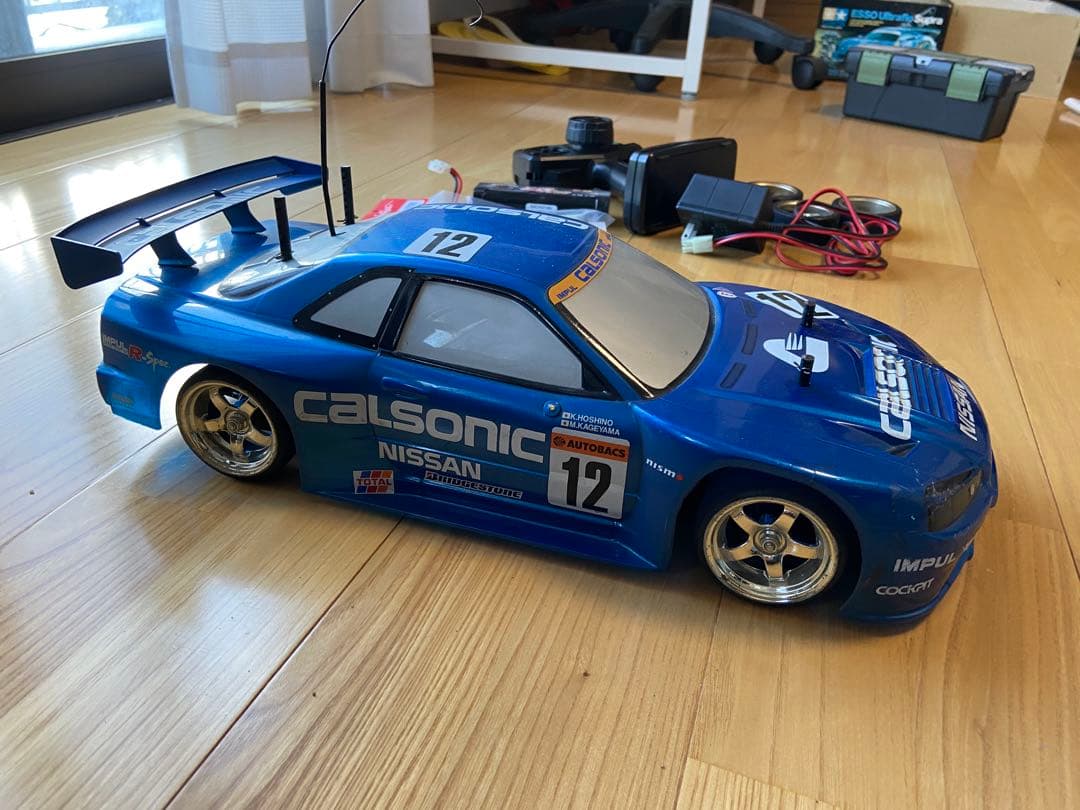 タミヤ ラジコンカー　スカイライン GT-R セット