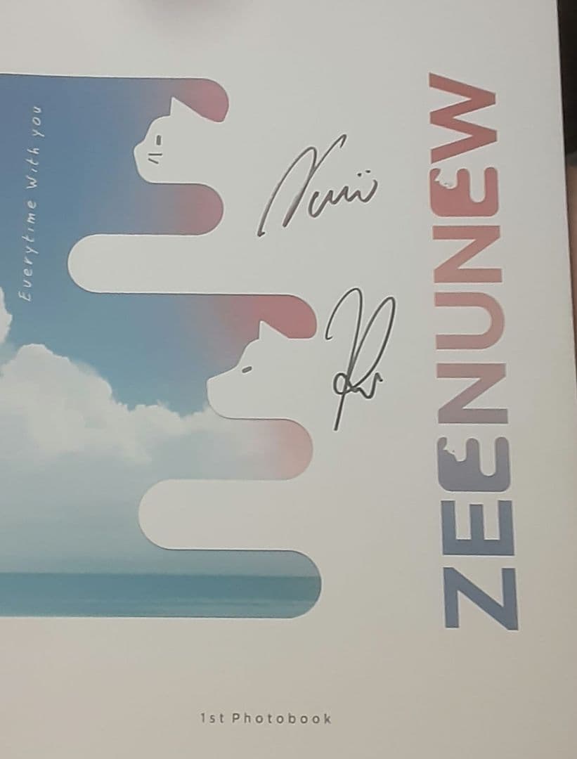 ZeeNuNeww　写真集　サイン付き