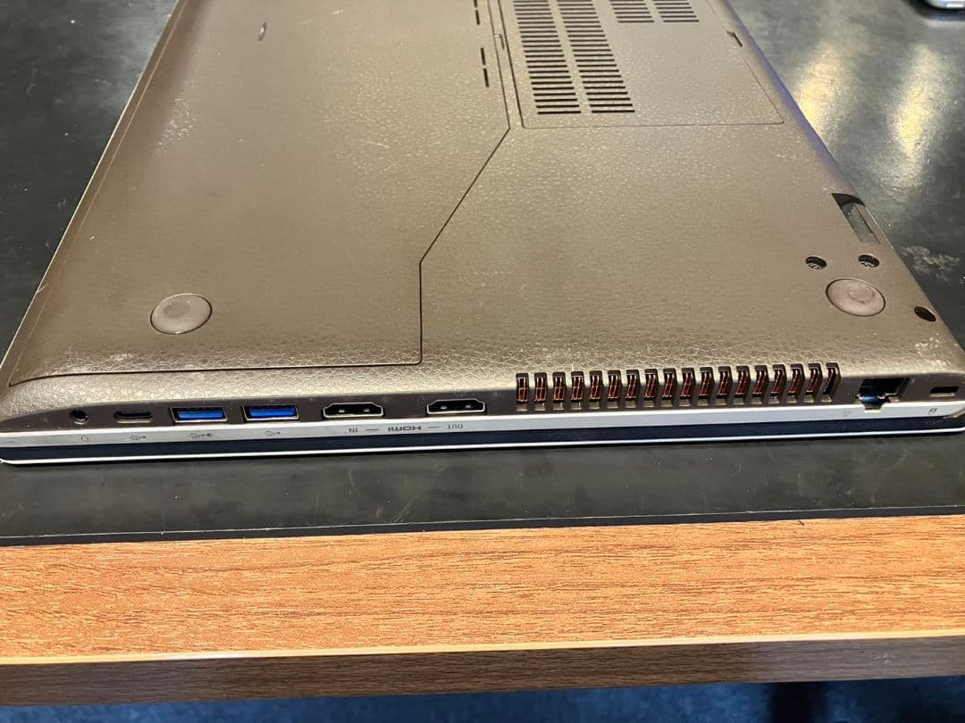 【ジャンク】LIFEBOOK NH75/E2 Ryzen7ノートPC 本体