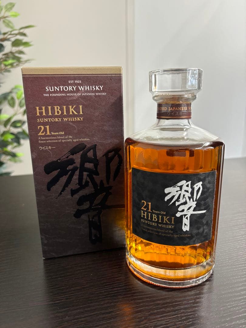 送料込！【未開封】　響　Hibiki 21年 ウイスキー 箱入り