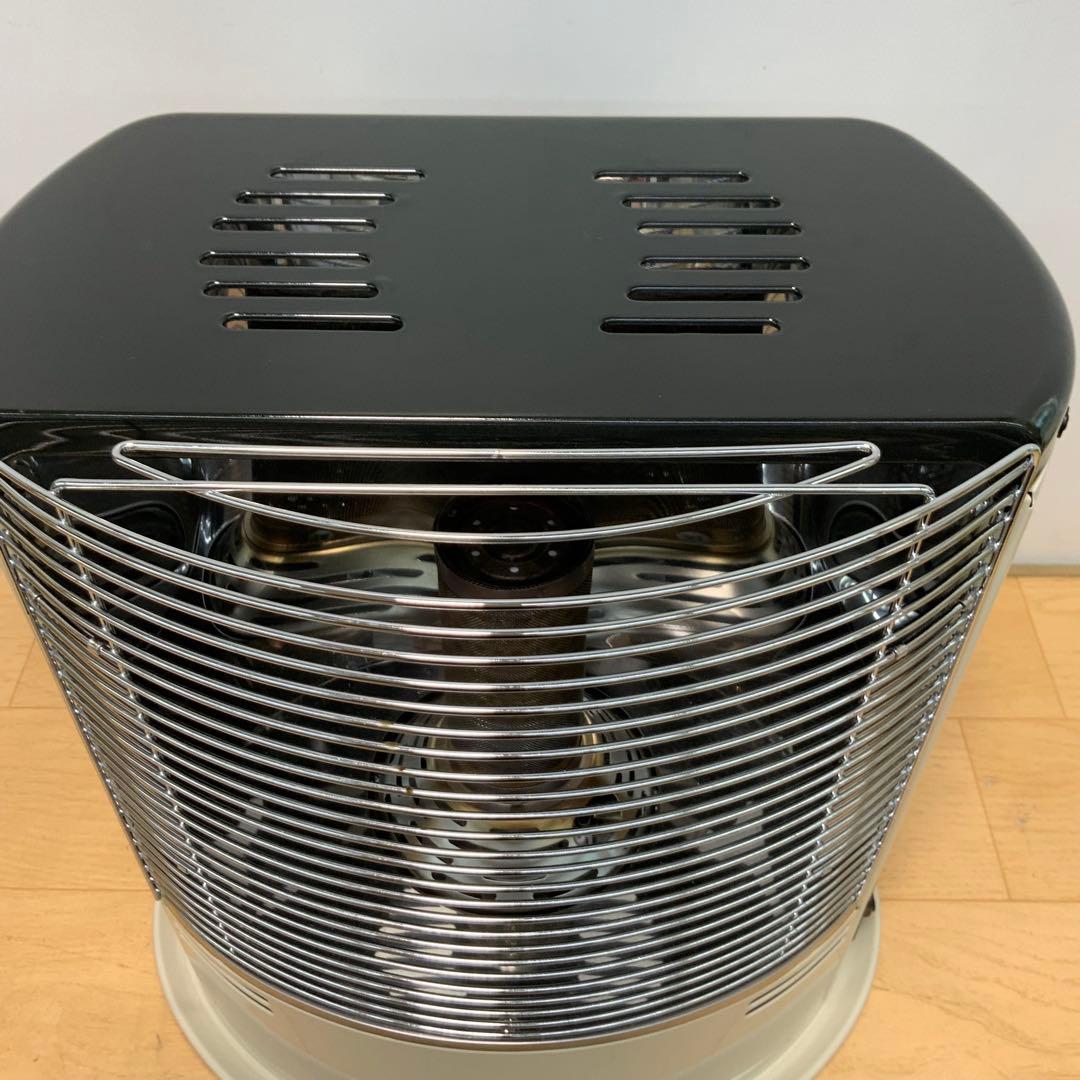 イワタニ カセットガスストーブ　CB-STV-DKD2 2022年製