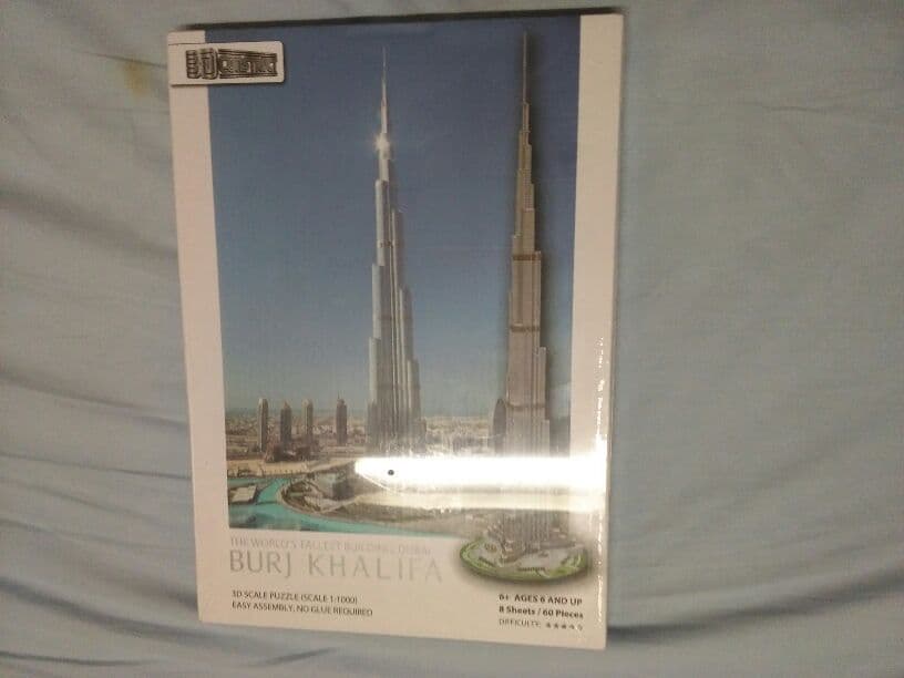 レアモノ！ブルジュファリファ！ジグソーパズル！ドバイから！