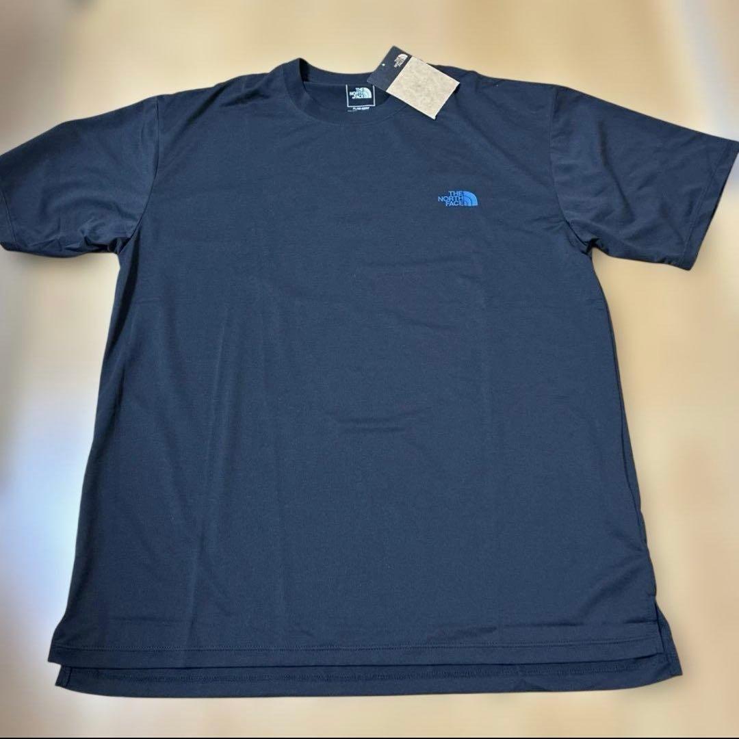 新品タグ付きレアな限定品ノースフェイスTシャツXLブラック早いもの勝ち‼️