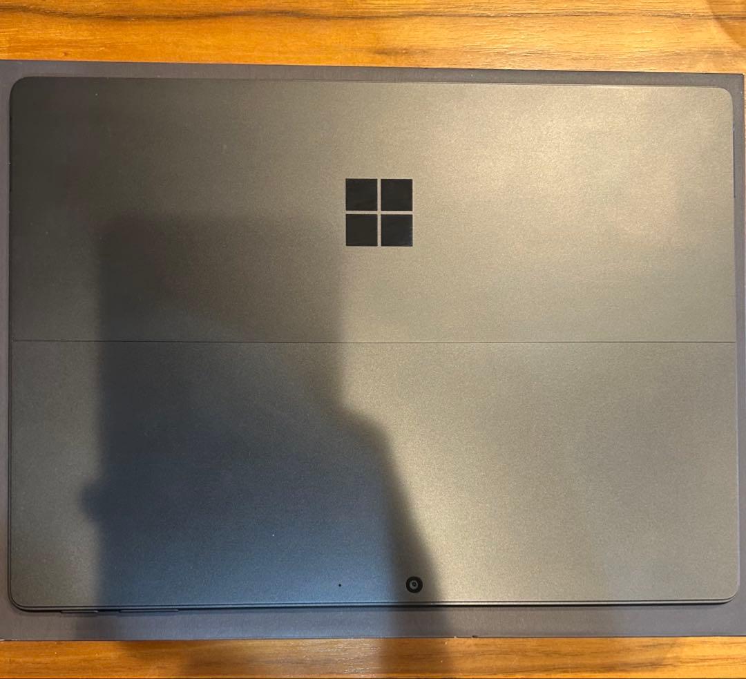 美品 Surface Pro(第11世代)／メモリ16／SSD512