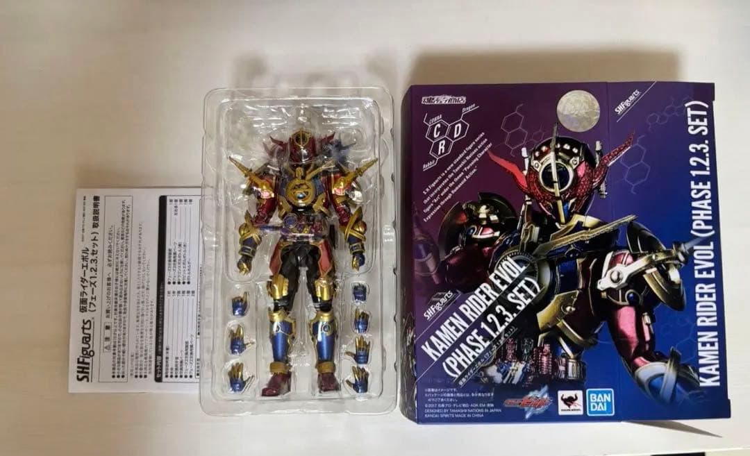 SHフィギュアーツ 仮面ライダーエボル フェーズ1.2.3セット