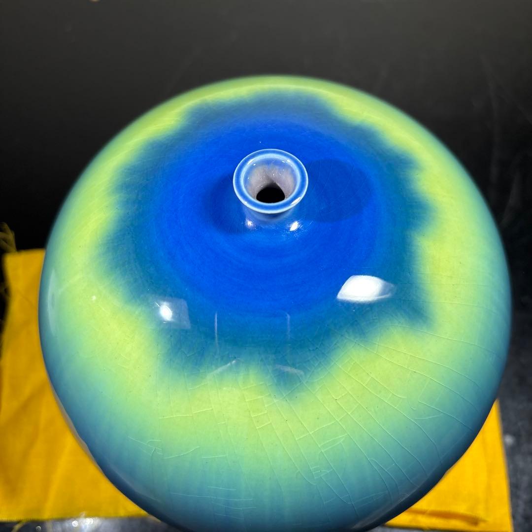 真作　人間国宝　無傷完品　3代徳田八十吉(正彦) 壷　高さ約16センチ