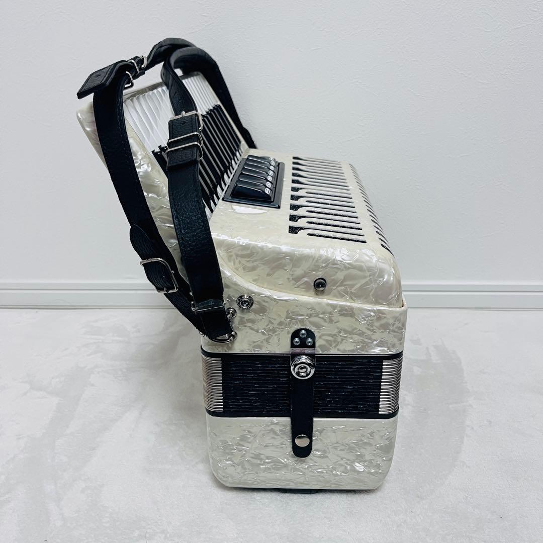 【美品】TOMBO トンボ 独奏用アコーディオン J-80C Musette