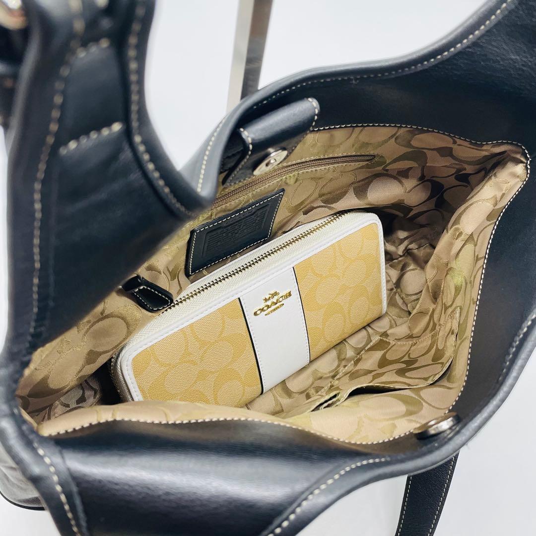 コーチ　ショルダーバッグ　9249 ホーボー　ブラック　美品