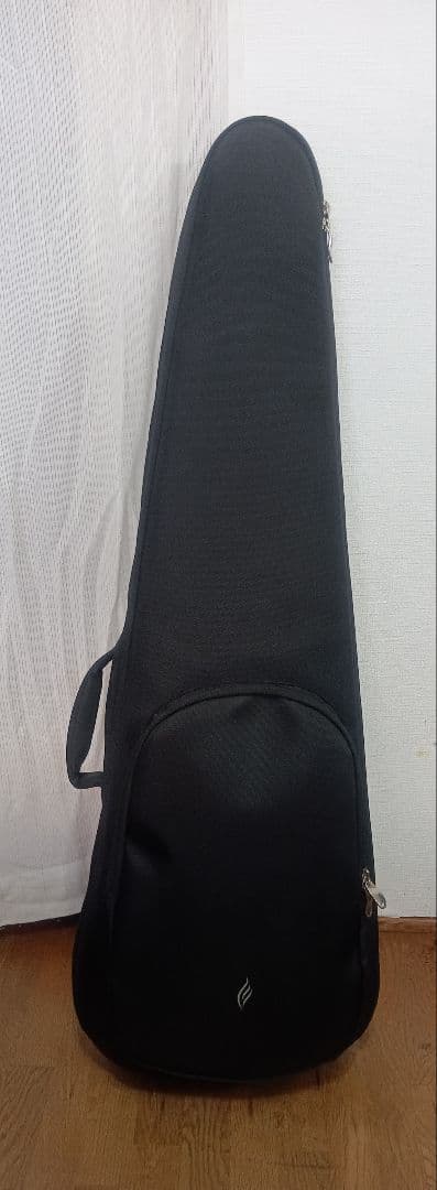 【新品ほぼ未使用　enyaインスパイヤ ブルースマートエレキギター】