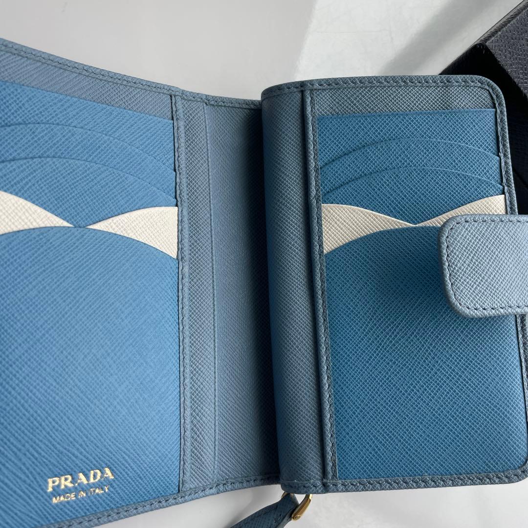 ★PRADA★正規品　二つ折り財布 バイカラーブルー