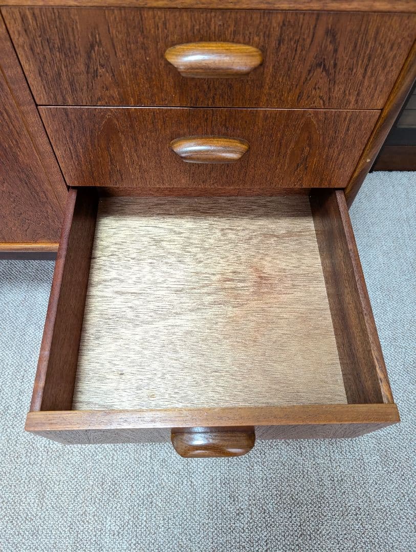 g-plan ハイサイドボード　木製ミッドセンチュリーモダンキャビネット