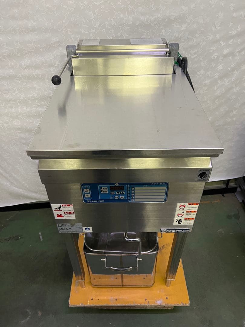 ニチワ電気フライヤー 2015年 18L。