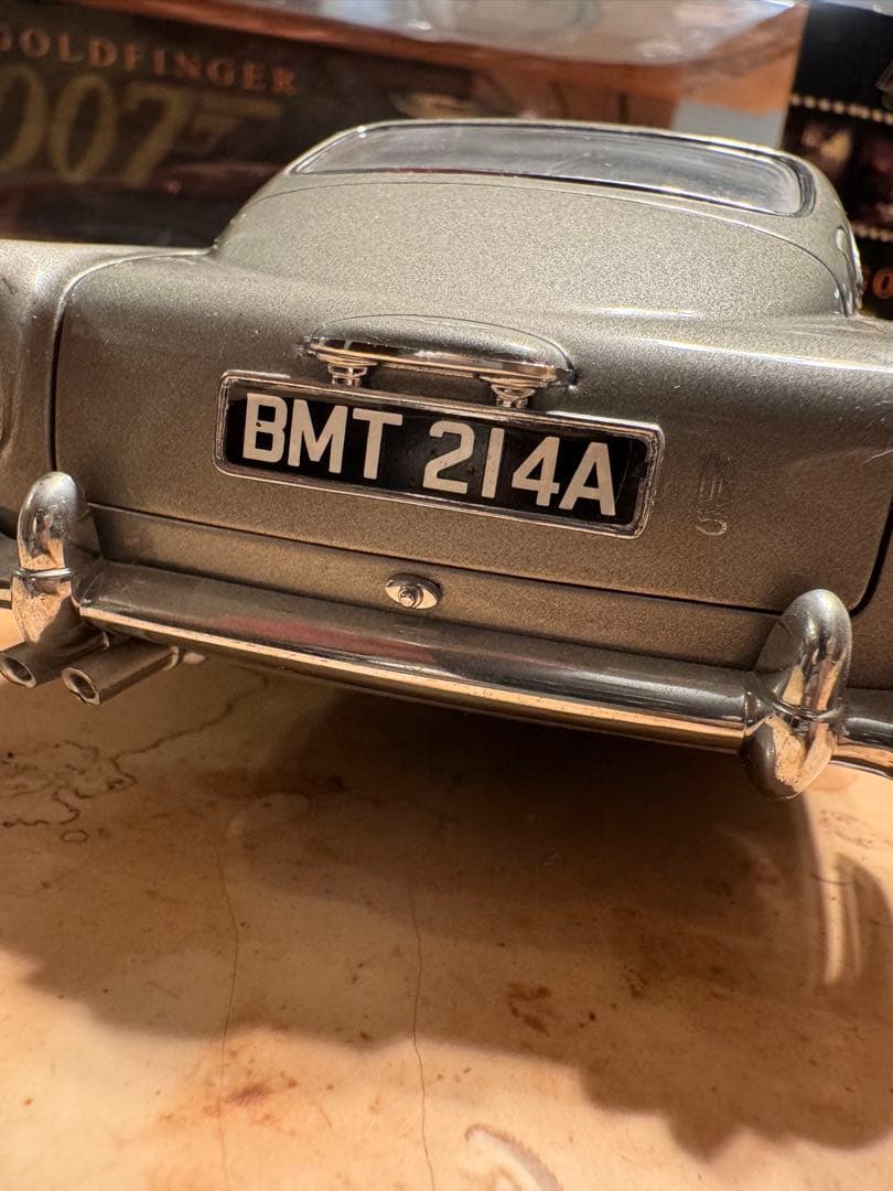 【希少】AUTOart アストンマーチンDB5 ジェームス・ボンド・コレクション