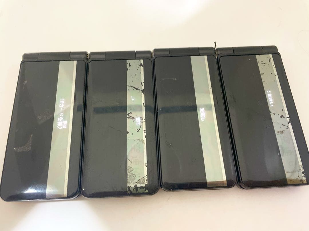 P-01J ガラケー　Panasonic docomo 4台まとめ売り