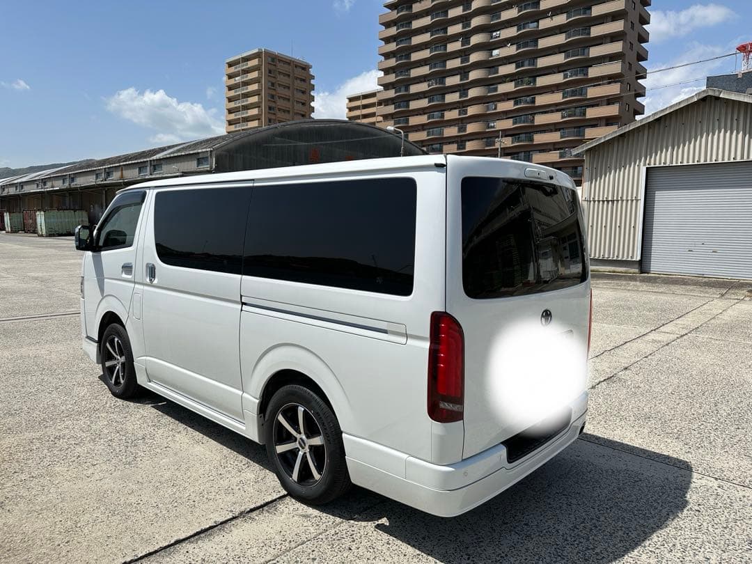 ヴァレンティ xトムス コラボ LED テール ランプハイエース 200系