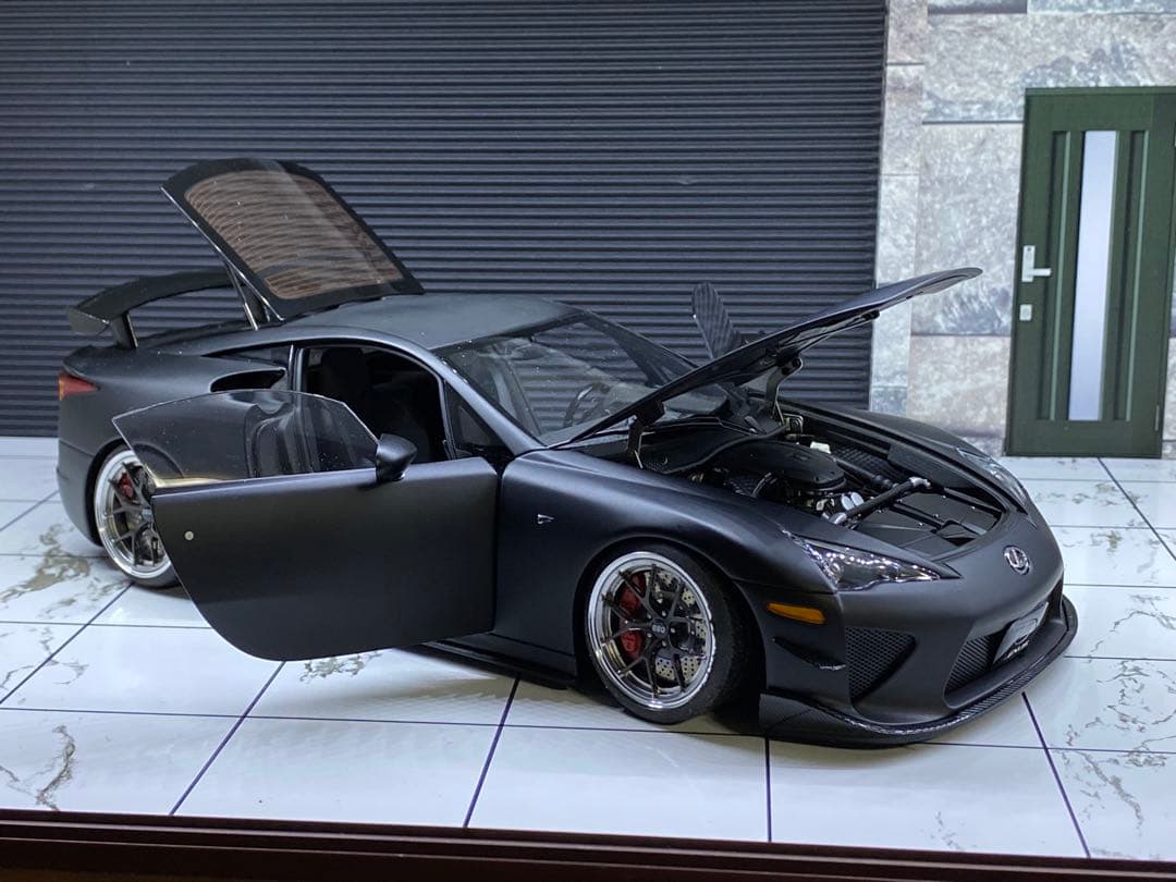 AUTOart Signature 1/18 LEXUSレクサスLFA カスタム
