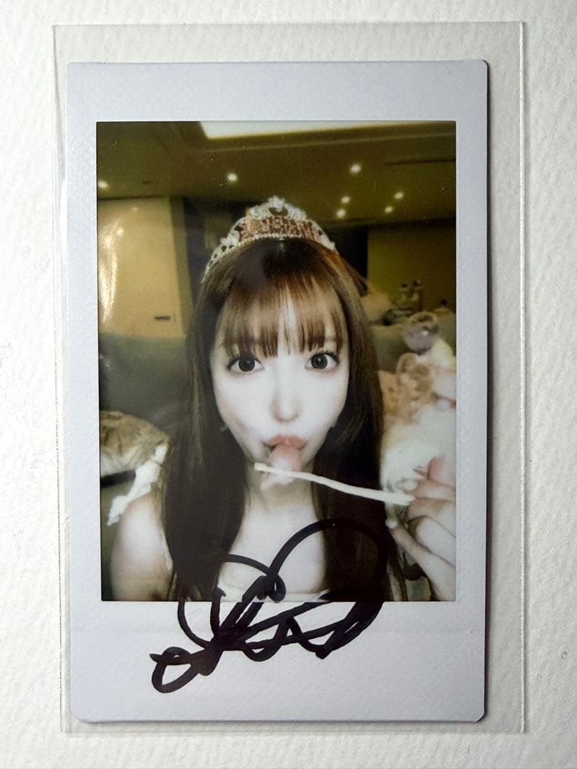 三上悠亜 サイン入り チェキ