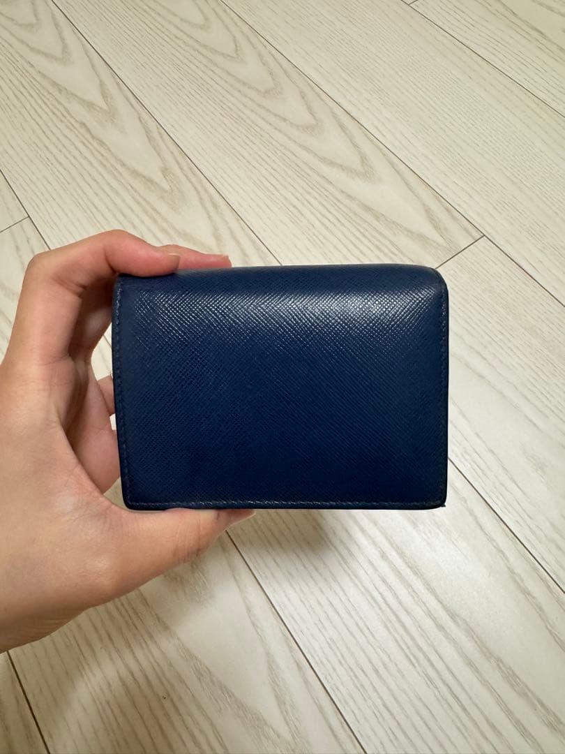 PRADA サフィアーノレザー 二つ折り財布 ネイビー