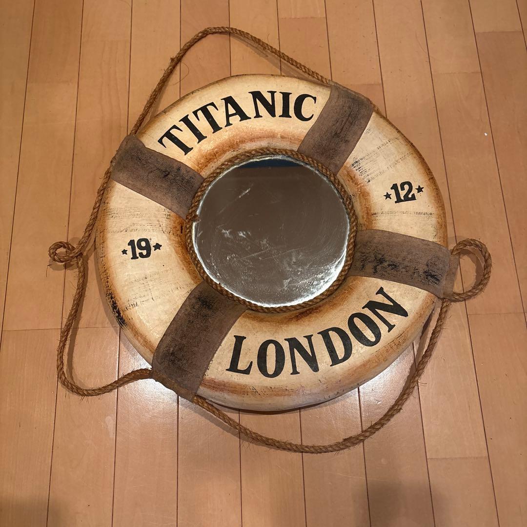 Titanic London ミラー付きライフセーバー